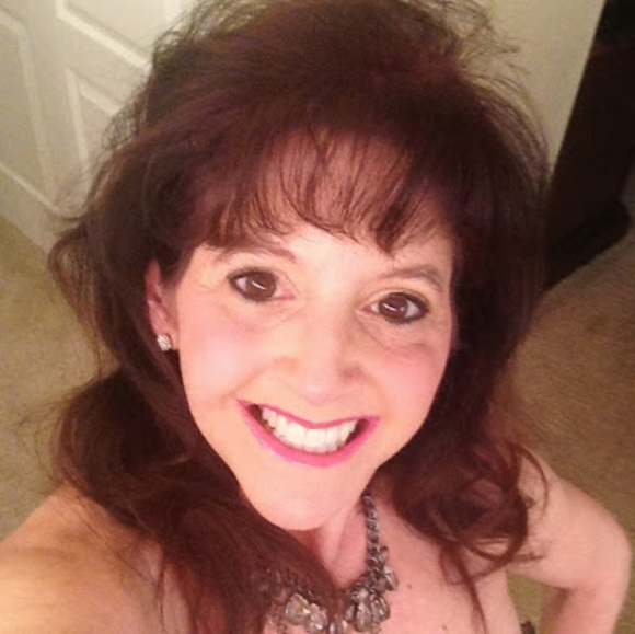 Meet your Posher, Joann - Picture 1 of 1